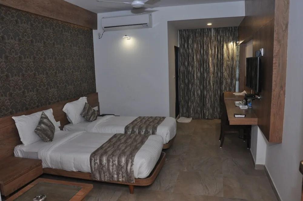 фото Hotel Rajdhani