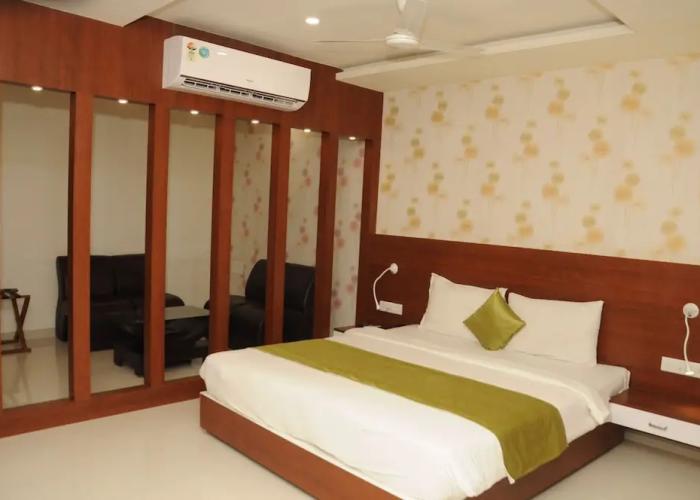 Daksh The Madhuvan Suites Dwarka