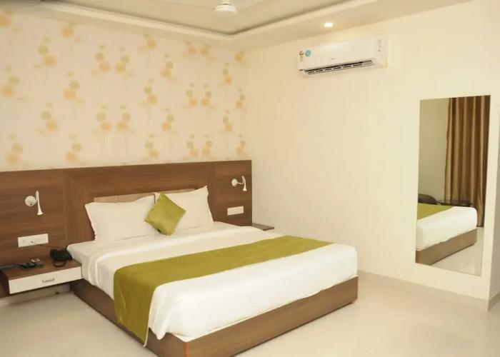 Daksh The Madhuvan Suites Dwarka
