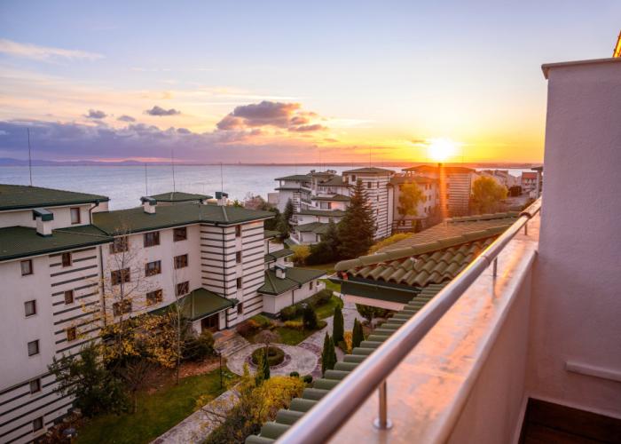 Na Ulitse Makedoniya 61 Apart Hotel