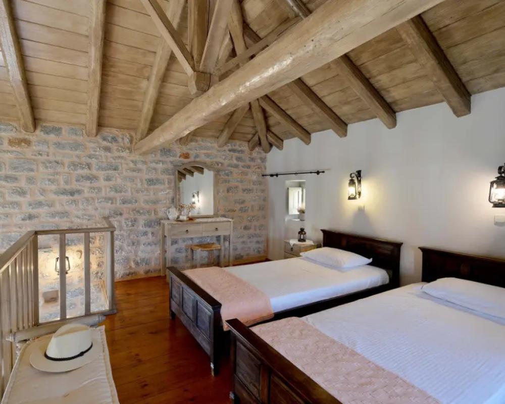 фото Akrolithi Guesthouse