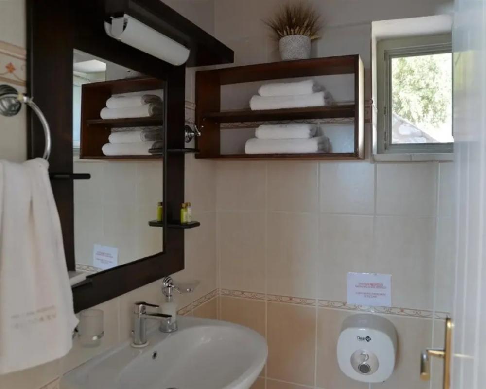 фото Akrolithi Guesthouse