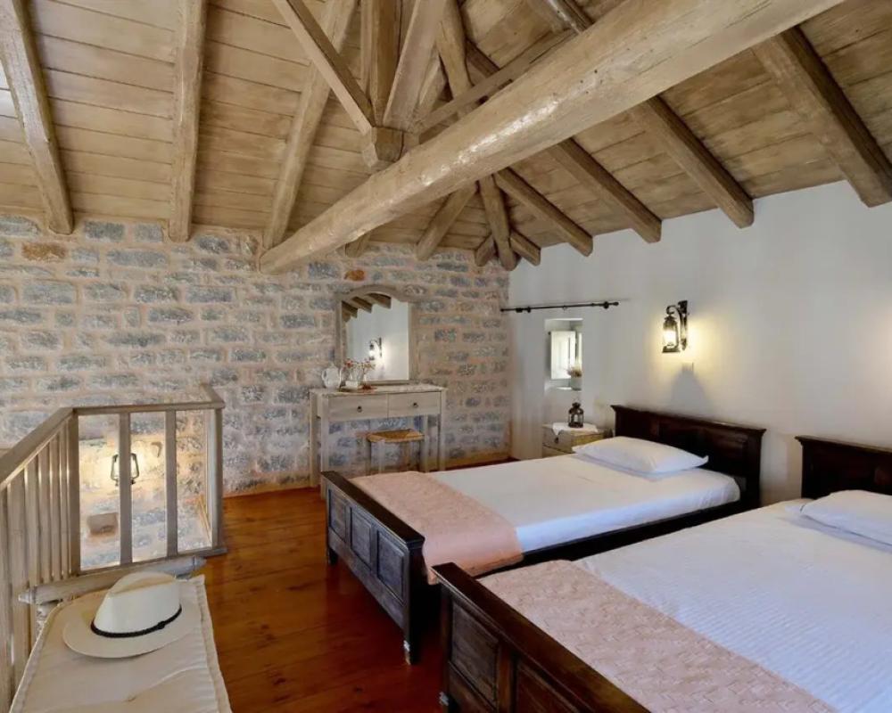 фото Akrolithi Guesthouse