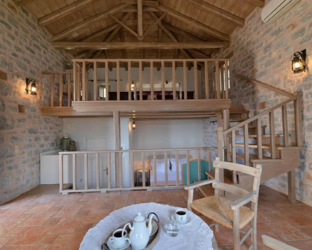 фото Akrolithi Guesthouse
