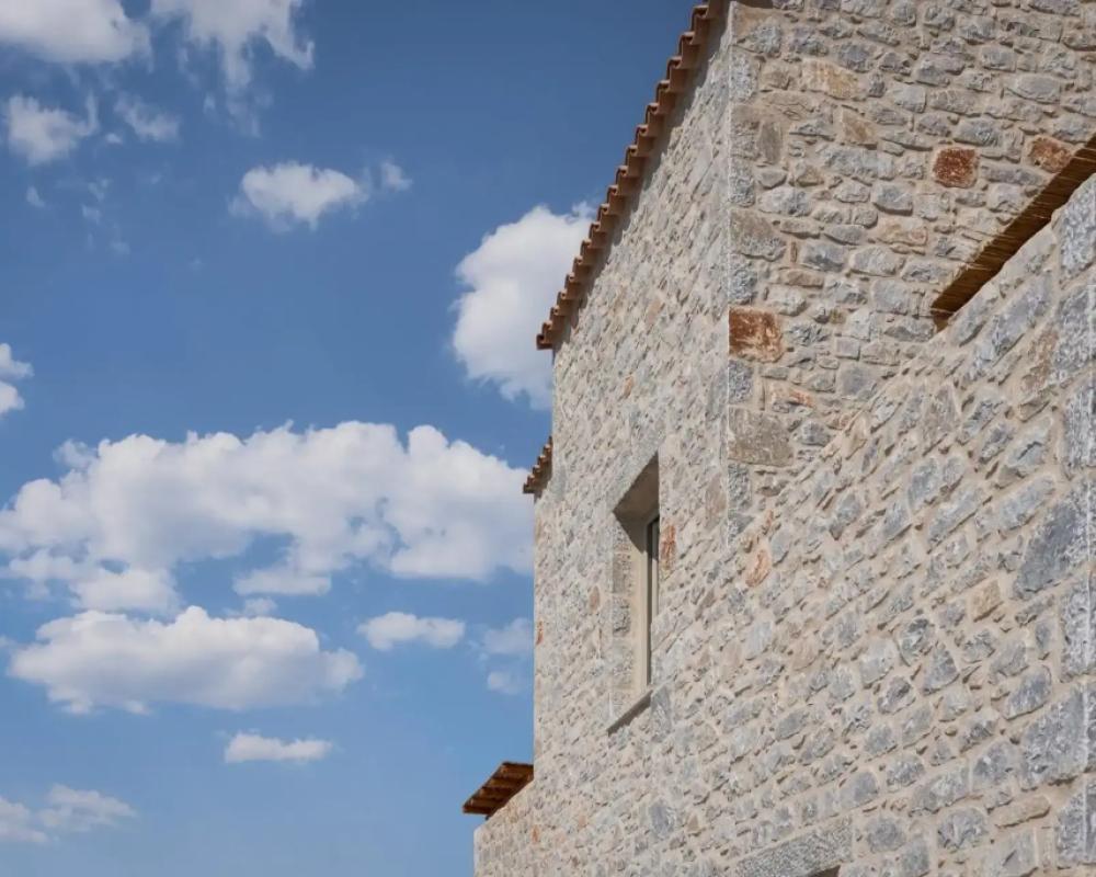 фото Yerma Suites Limeni