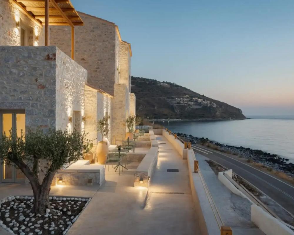 фото Yerma Suites Limeni