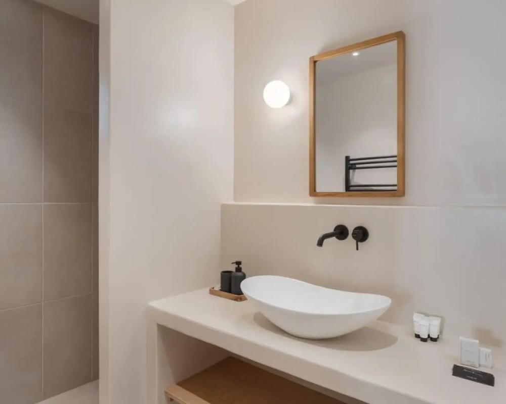 фото Yerma Suites Limeni