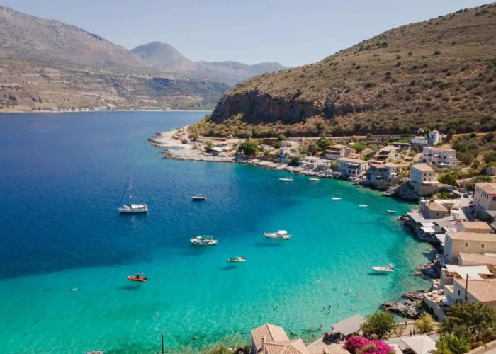 Yerma Suites Limeni