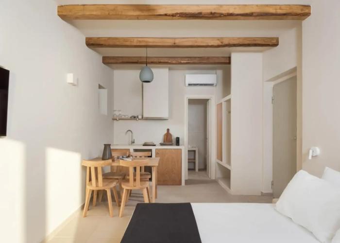 Yerma Suites Limeni