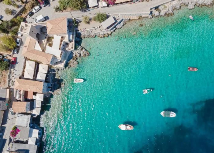 Yerma Suites Limeni