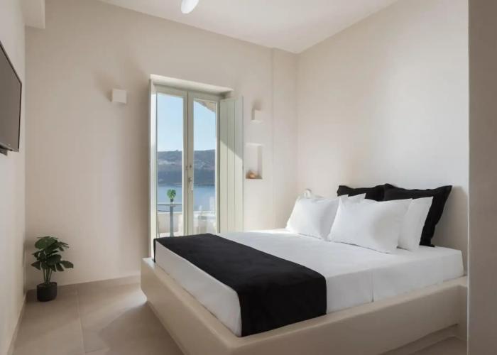 Yerma Suites Limeni