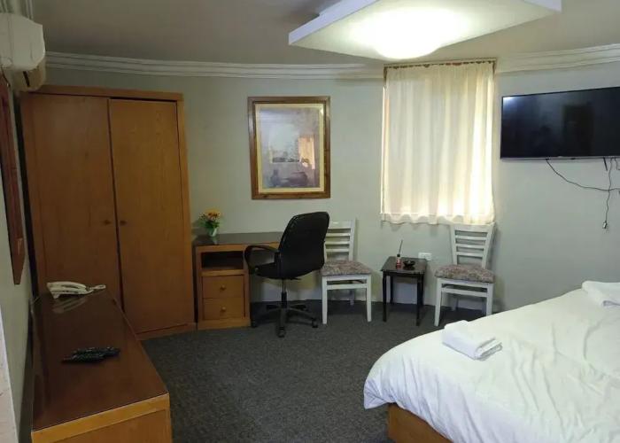 Azmal Hotel & Suites