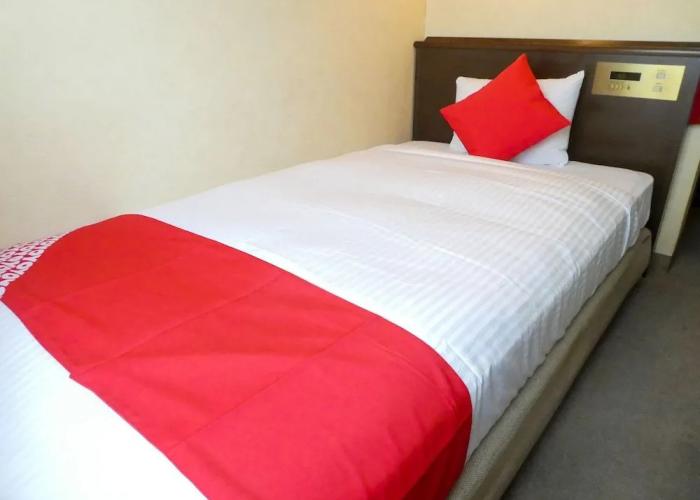 Tabist IWATA Station Hotel