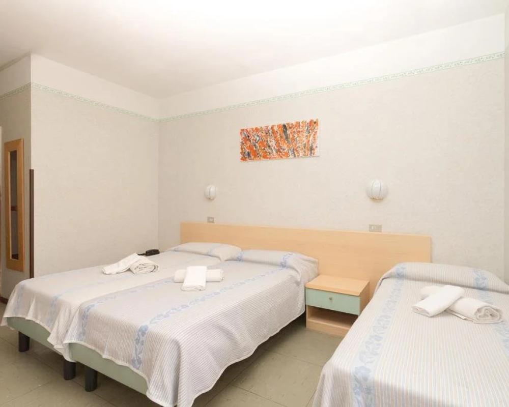 фото Hotel Eden Dro