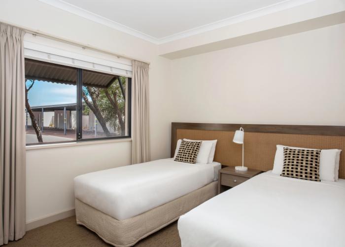 Mantra Geraldton