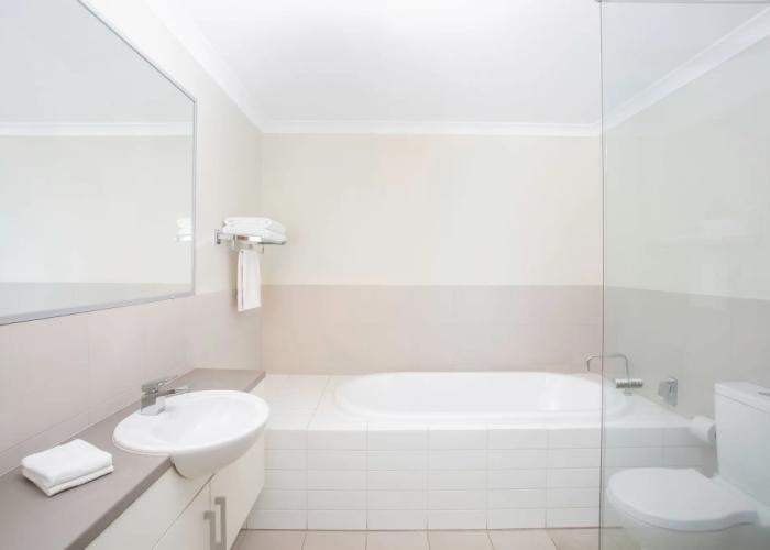 Mantra Geraldton