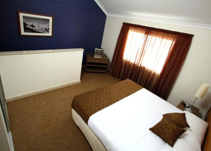 Mantra Geraldton