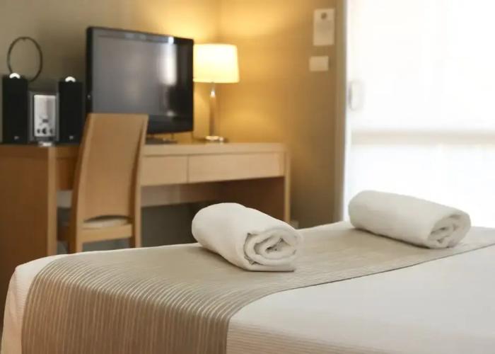 Centrepoint Apartments