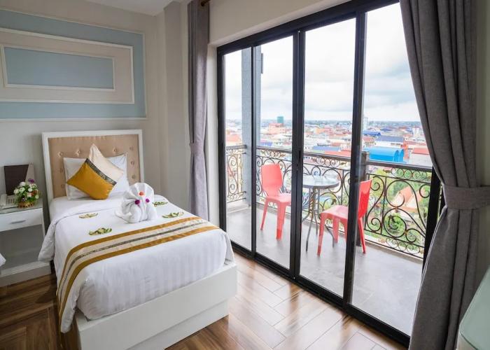 Hak Huot Hotel I