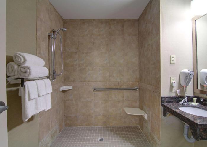 Best Western Plus Bowmanville