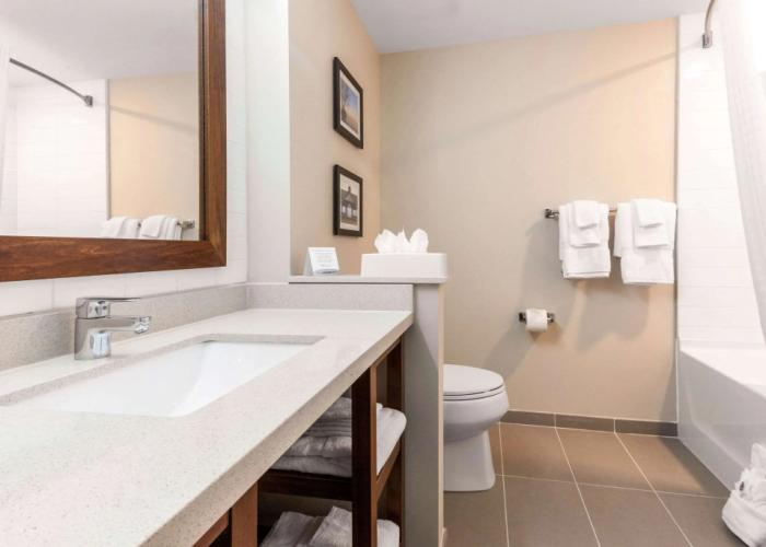 Comfort Inn & Suites