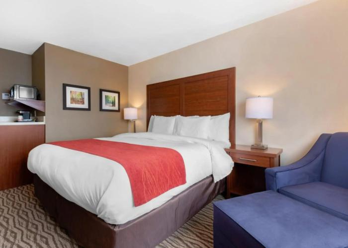 Comfort Inn & Suites