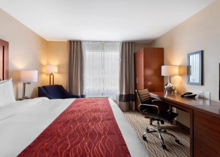 Comfort Inn & Suites