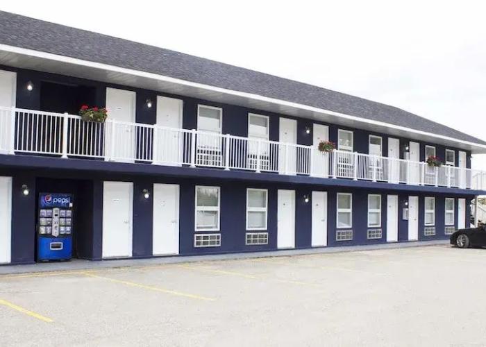 Bowmanville Marina Inn & Suites