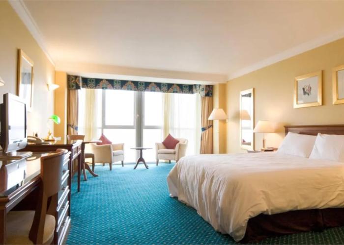 Grand Hotel