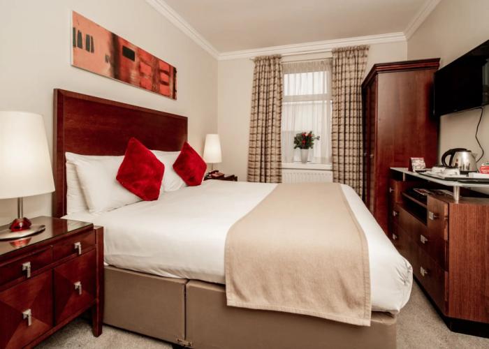 White Sands Hotel