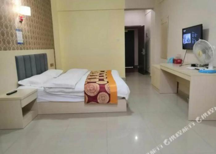 Yihe Hotel (Pu'er High-speed Railway Station)