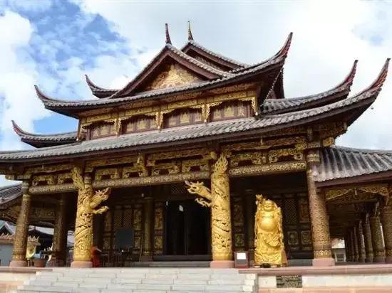 Menglian Bafang Hotel