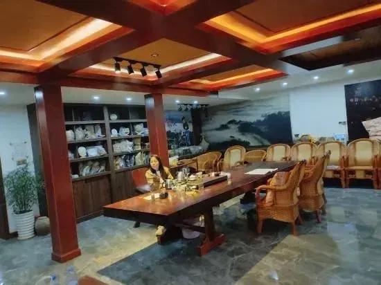 Lancang Brown Home Inn