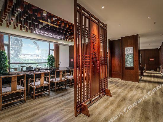 Yunyi Zhenyue Garden Hotel