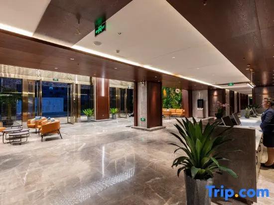 Yunyi Zhenyue Garden Hotel