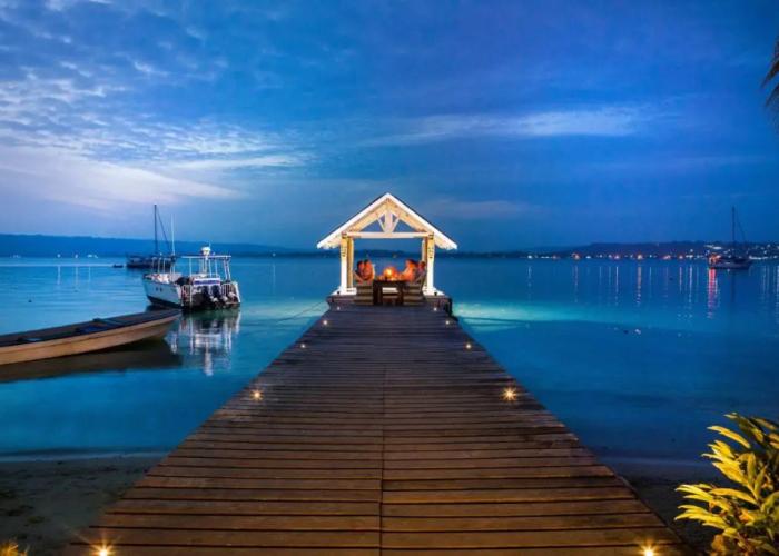 Aore Island Resort