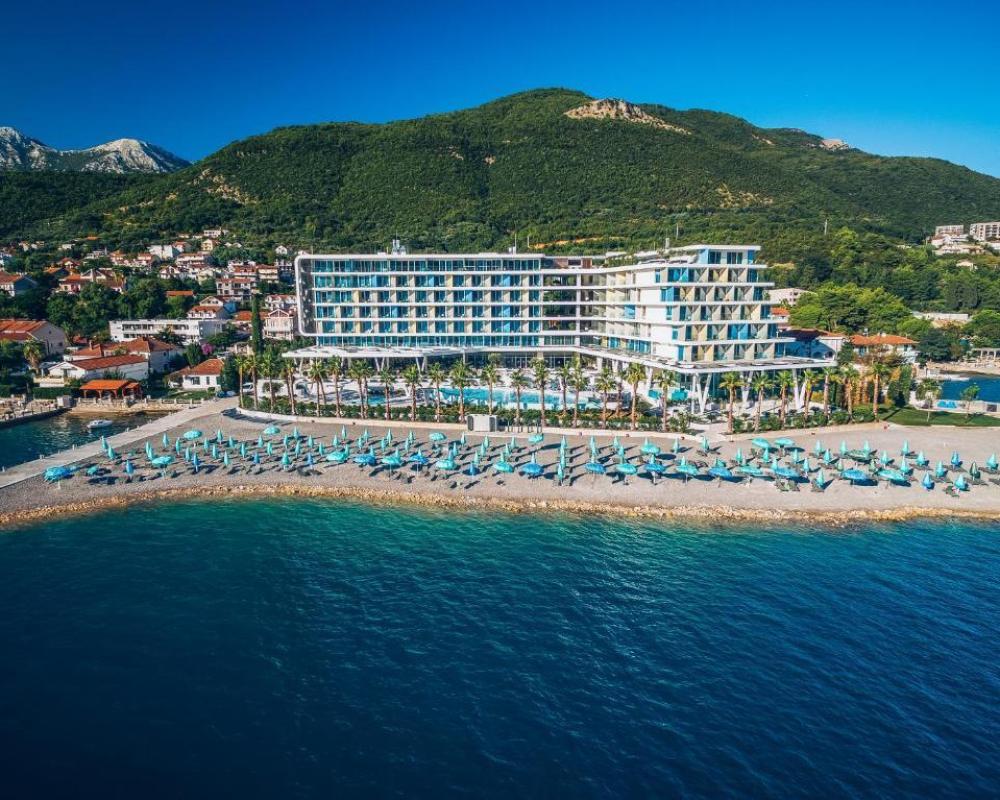 Carine Kumbor Superior Hotel