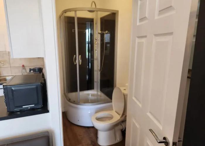 Immaculate 1-bedroom in Greenhithe