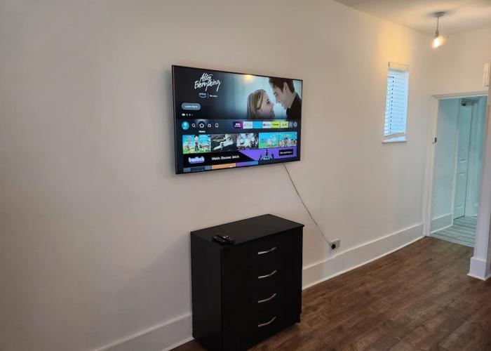 Immaculate 1-bedroom in Greenhithe