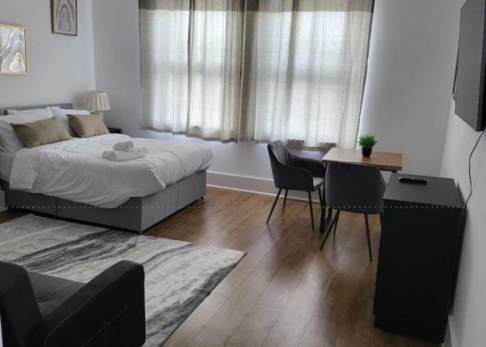 Immaculate 1-bedroom in Greenhithe