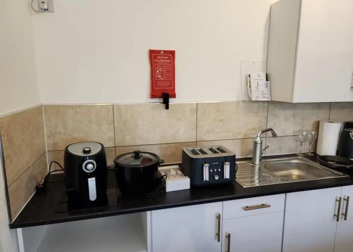Immaculate 1-bedroom in Greenhithe