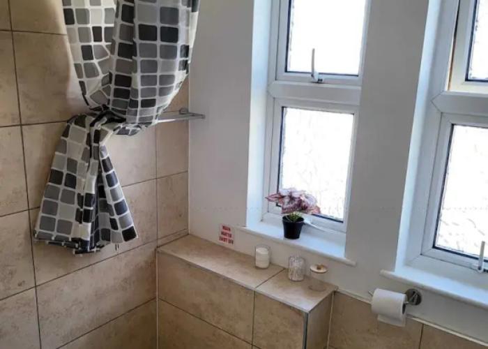 Lovely Double Room in a Flat