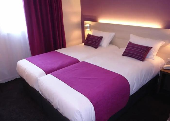 Brit Hotel Vannes-Theix