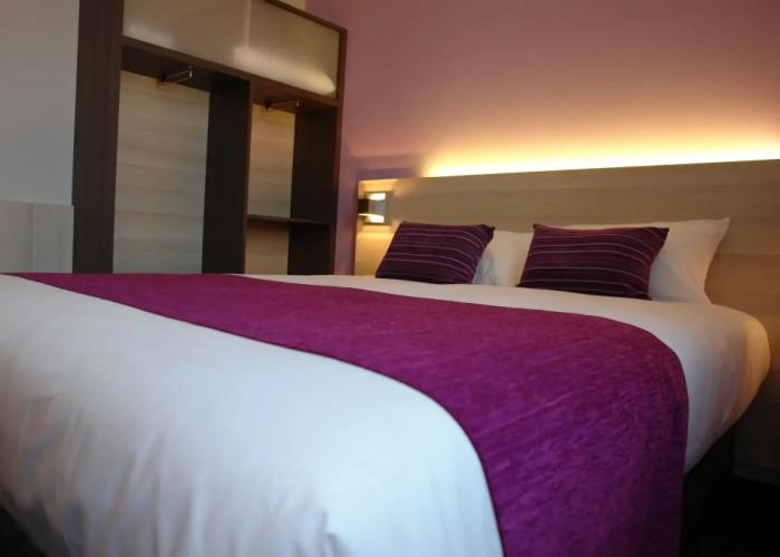 Brit Hotel Vannes-Theix