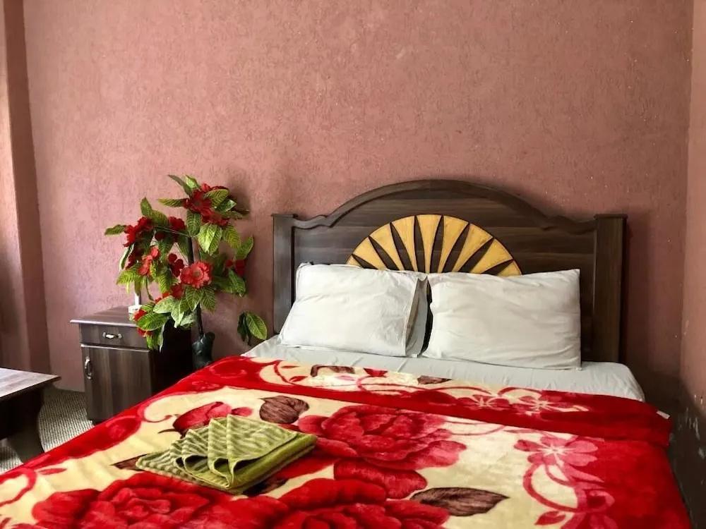 фото Capital Lodge Gilgit
