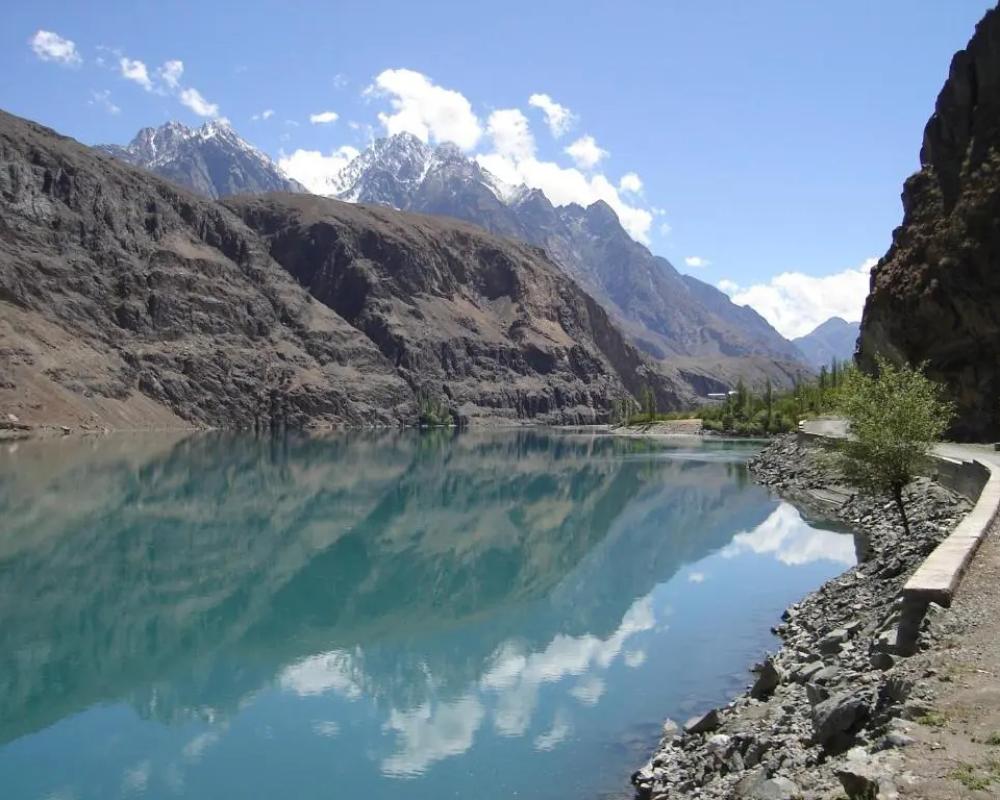 фото Gilgit Serena Hotel