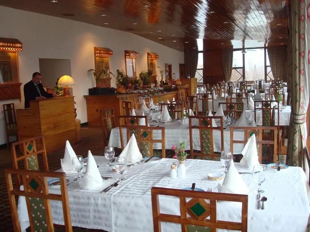 фото Gilgit Serena Hotel