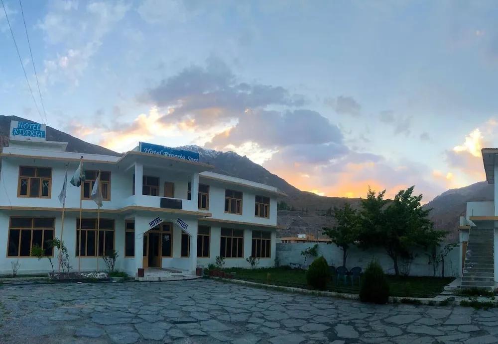 фото Hotel Riveria
