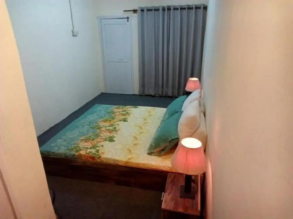 фото Cross Roads Hotel