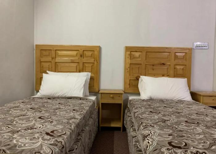 Naveed Tourist Inn